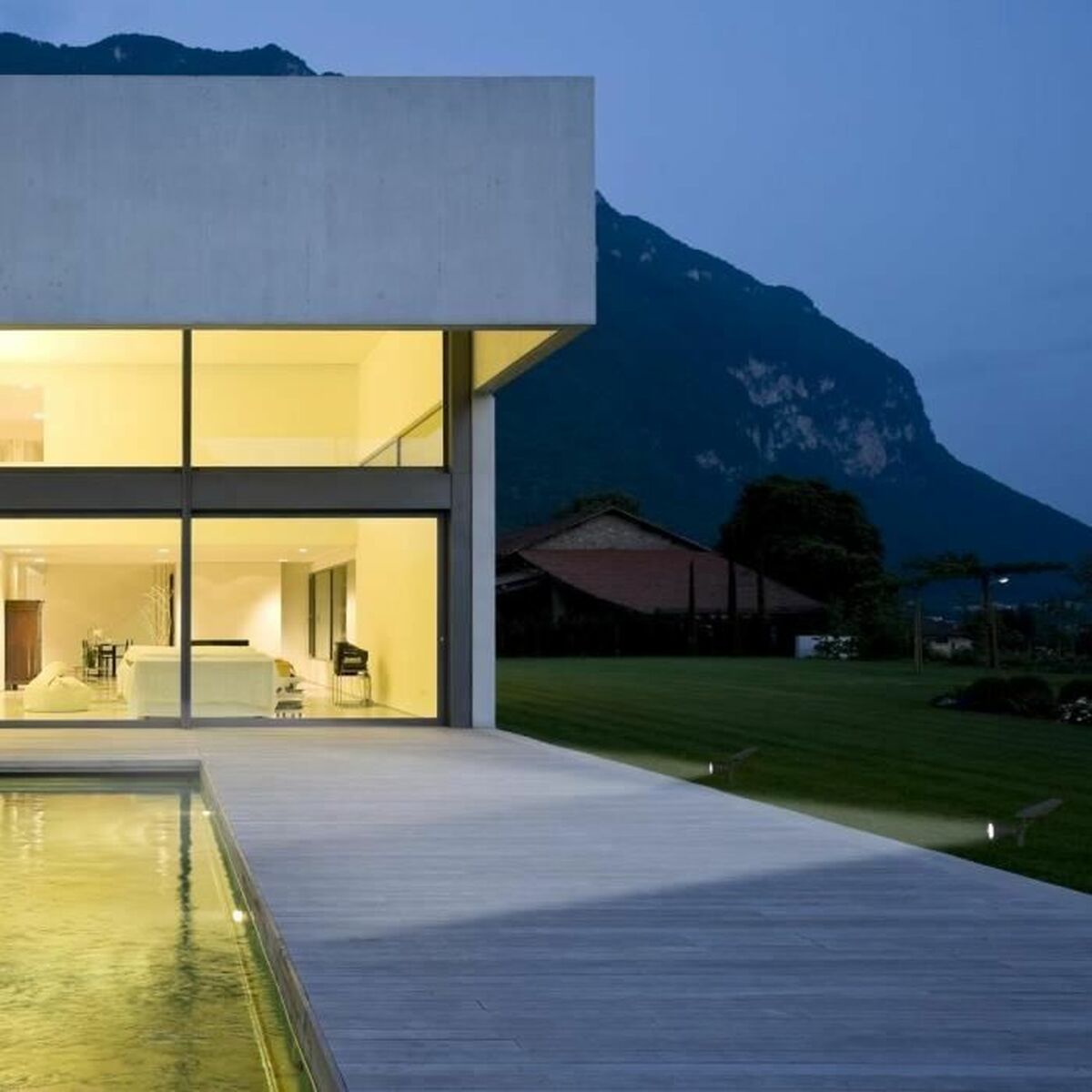 V7HCE66B05B2CEF17B6B0B452AA092C1354R7273370P4