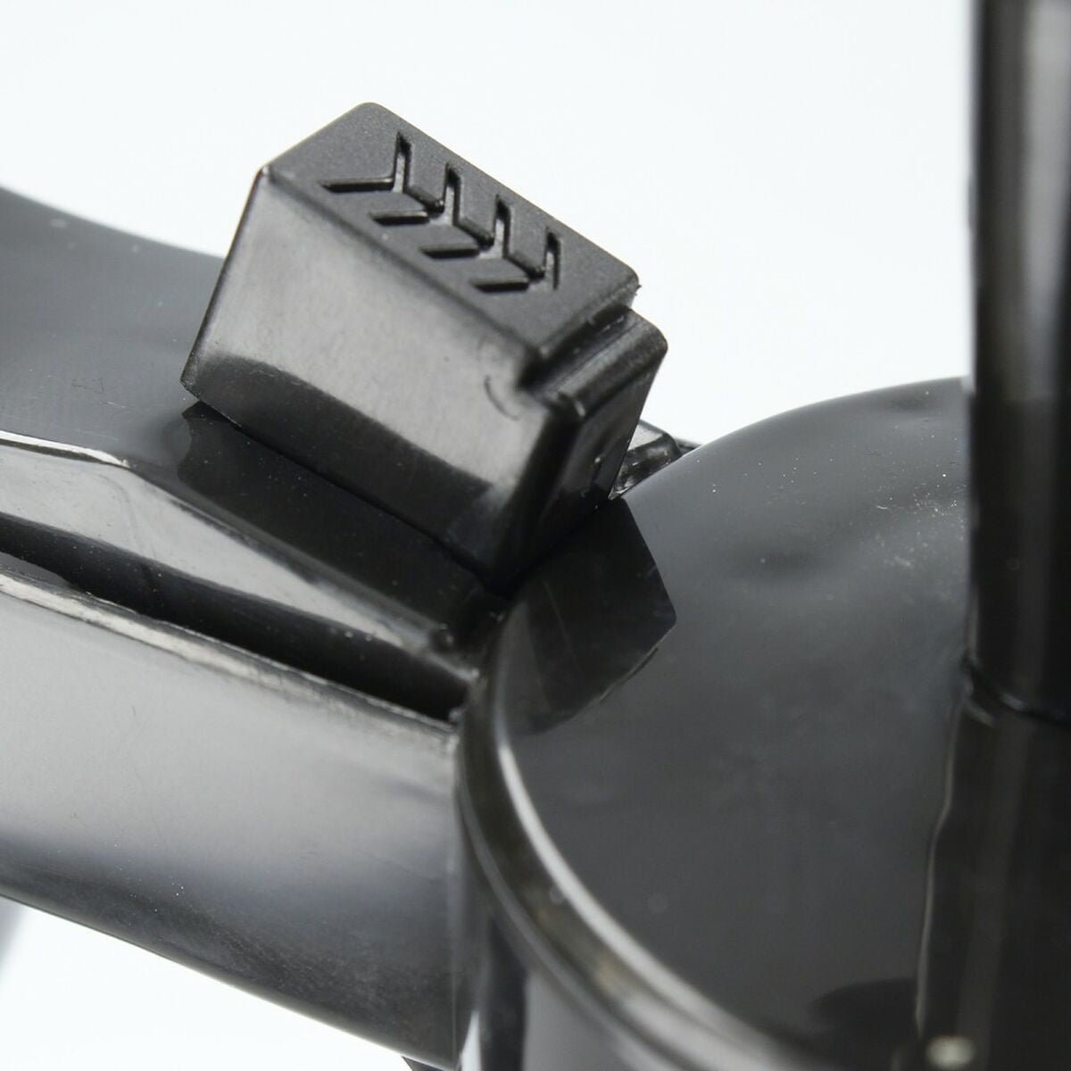 V9H774C3C6F9276C13F788C03DFFD88689DR3421418P5