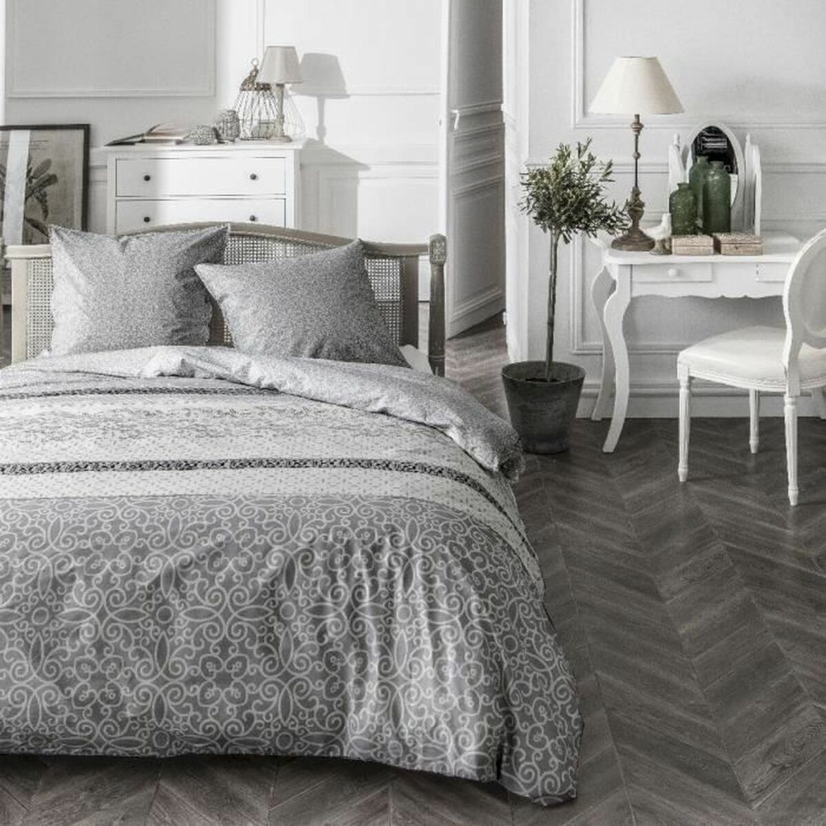 V6H07374645AFC1E9D67B9C41C8D7DF4FDBR4469347P1