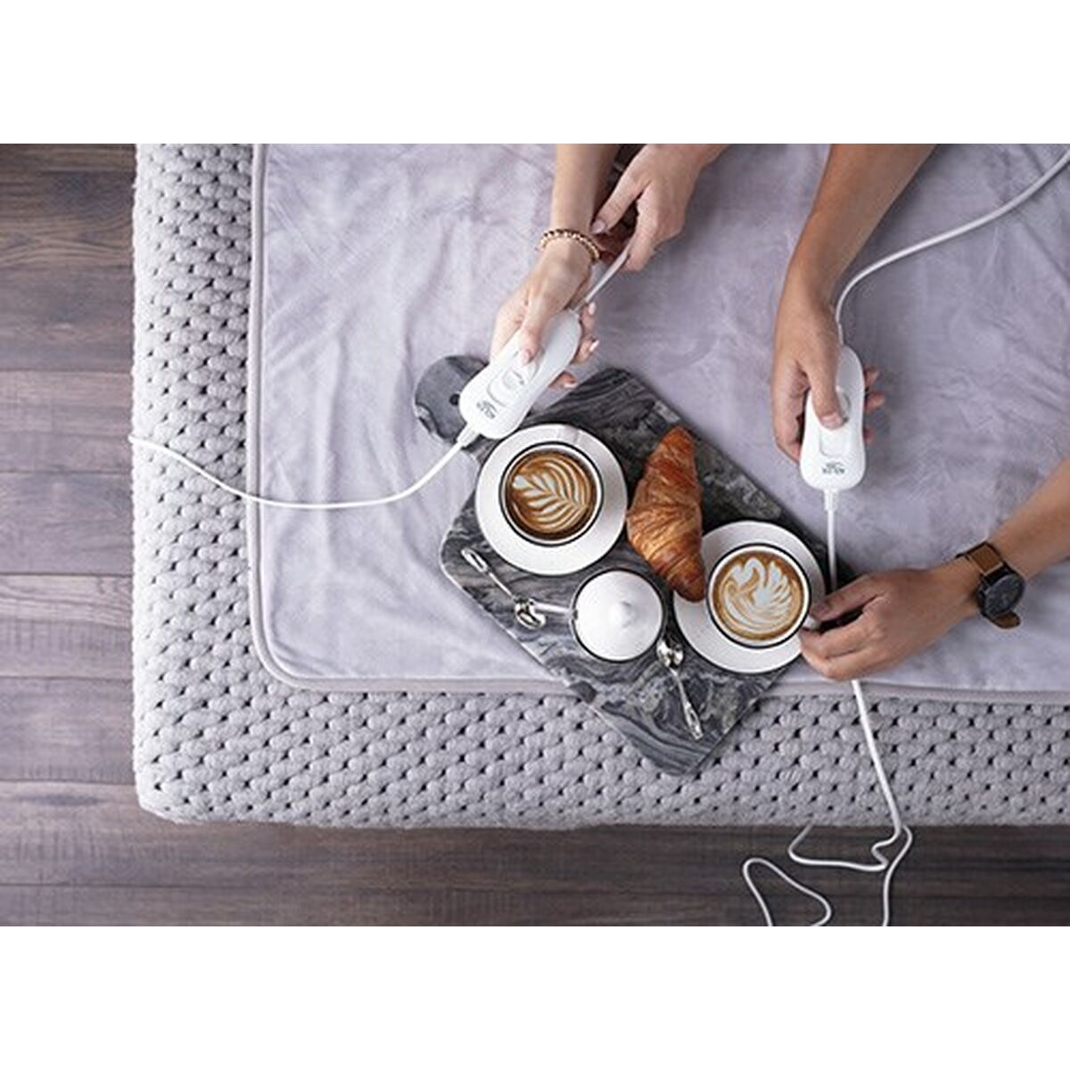 V7H17FA091B9FCC4688CD592DCFC6585CCBR7233880P6