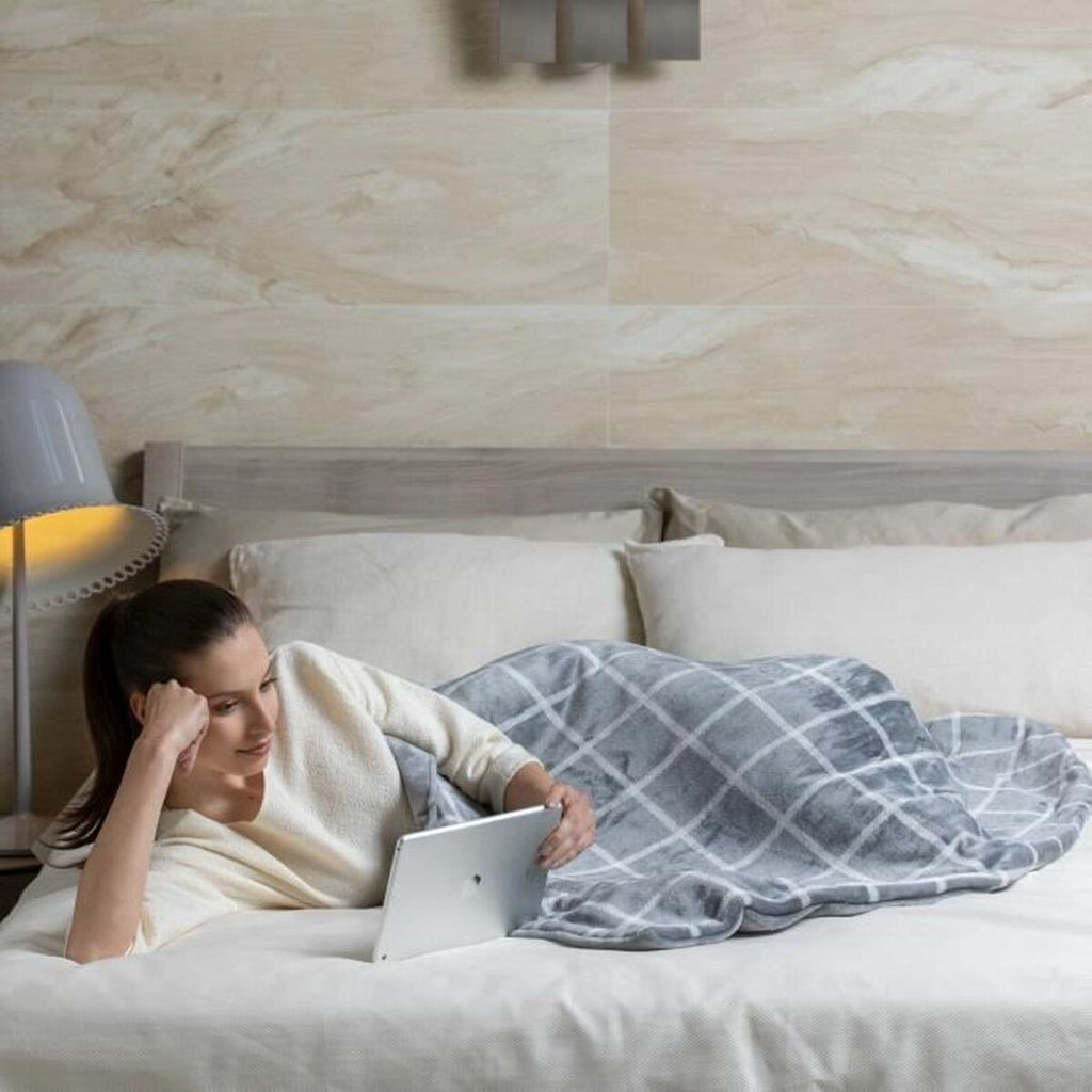 V8HA6DD5FA89C9CA47D3702C64D45EF3AAFR7406710P5