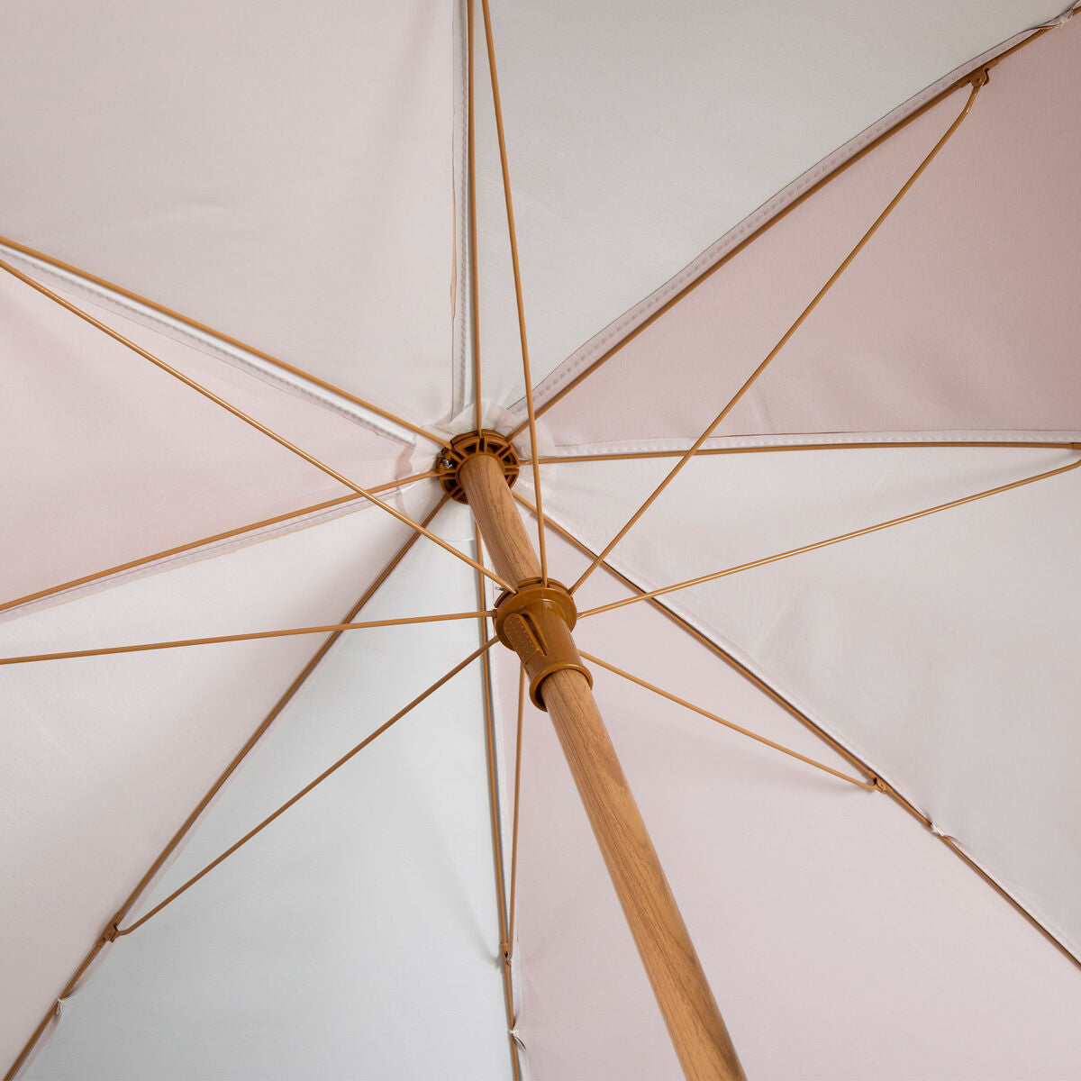 V5HCA106C3A143F31911AF967F7697EC579R5644721P6